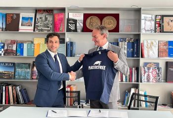 Siglato il protocollo d’intesa tra Bocconi e Plastic Free