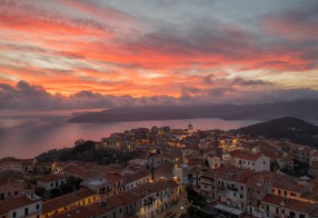 Isola d’Elba in festa: il Natale tra mare e luci