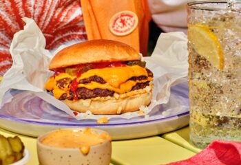 Genova sempre più terra di burger: Il Masetto torna nel delivery con Just Eat